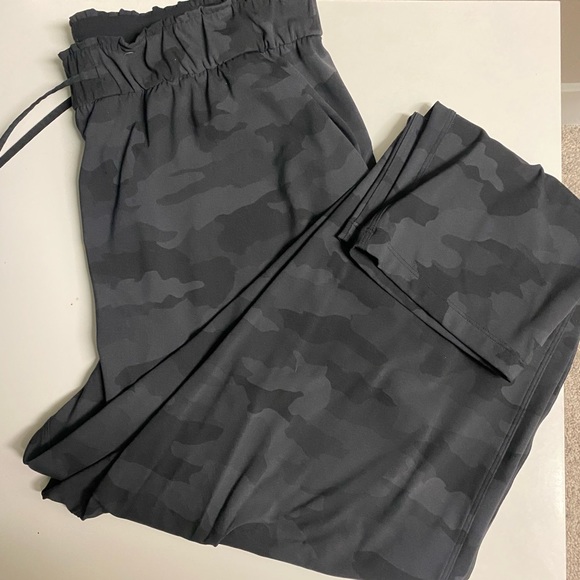 lululemon athletica Pants - Lululemon stretch high rise pant 7/8 length